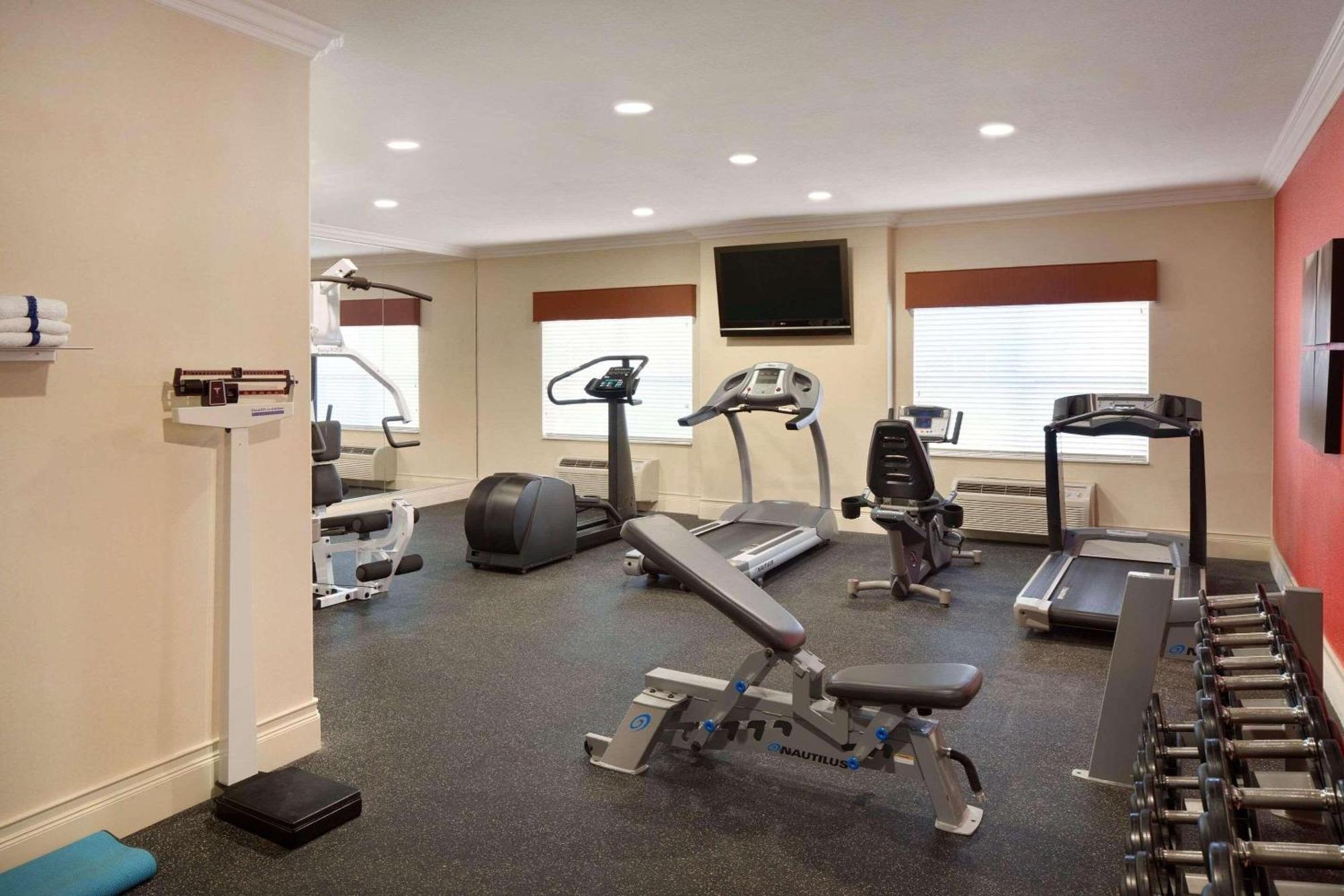 Country Inn & Suites By Radisson, Champaign North, Il ภายนอก รูปภาพ