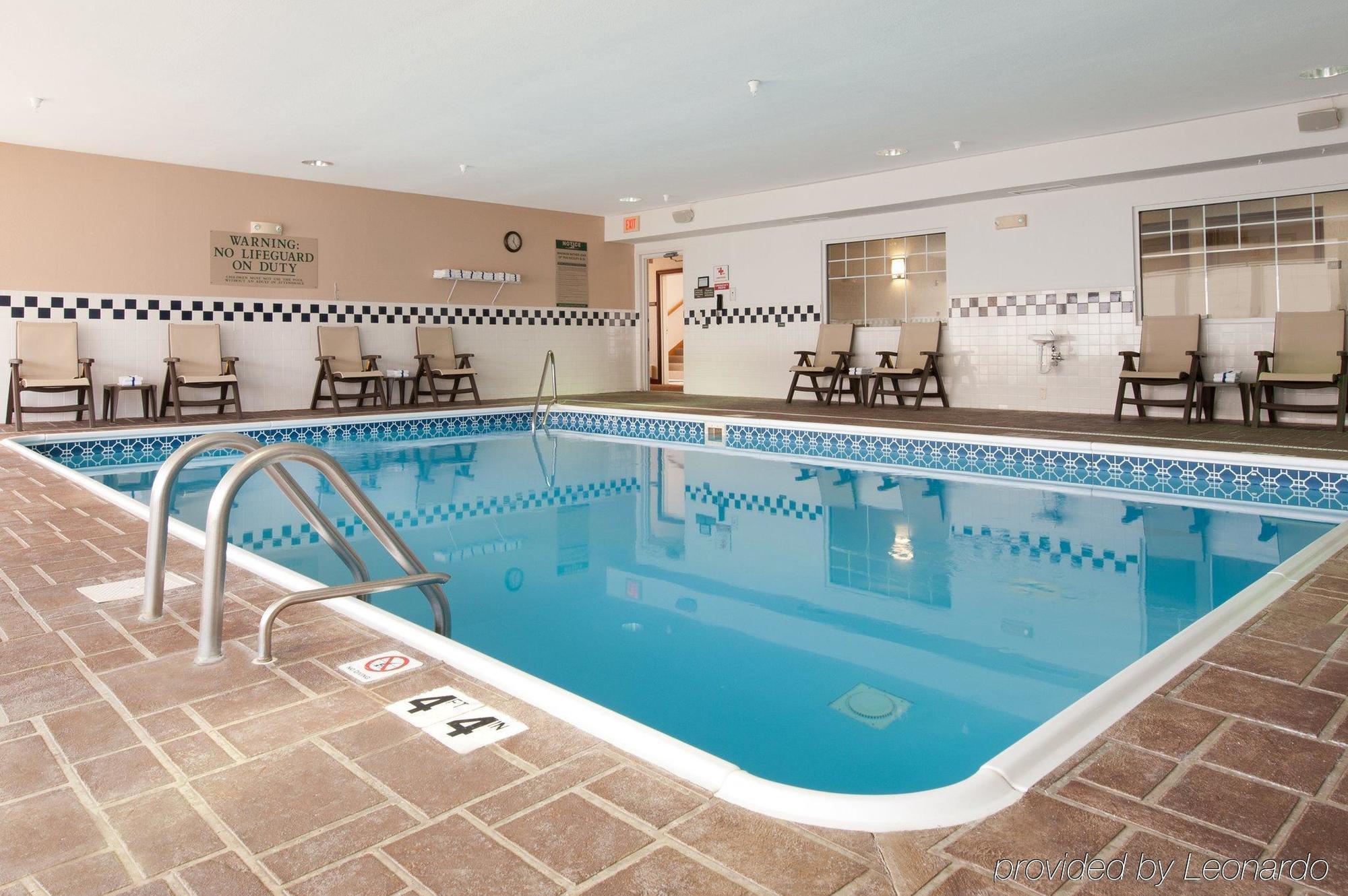 Country Inn & Suites By Radisson, Champaign North, Il ภายนอก รูปภาพ